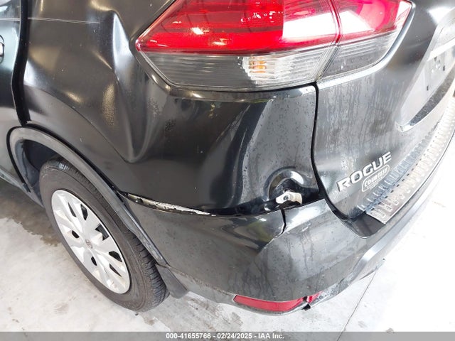 Nissan ROGUE S 2017 KNMAT2MTXHP555195 Image 6