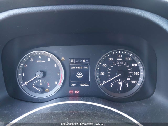 KM8J33A43HU464978 Hyundai TUCSON SE