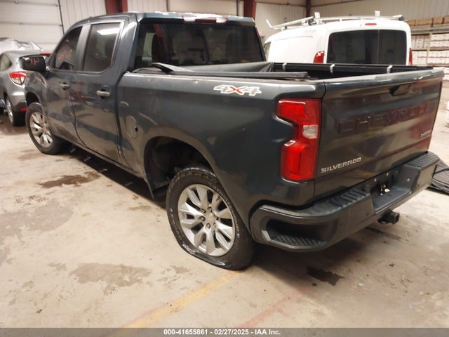 1GCPYBEK2LZ272823 Chevrolet Silverado 1500 4wd  Short Bed Custom/4wd  Standard Bed Custom