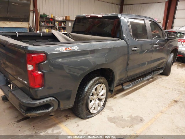 1GCPYBEK2LZ272823 Chevrolet Silverado 1500 4wd  Short Bed Custom/4wd  Standard Bed Custom