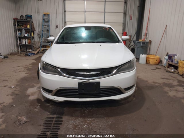 Chrysler 200 Limited 2015 1C3CCCAB1FN604050 Image 12