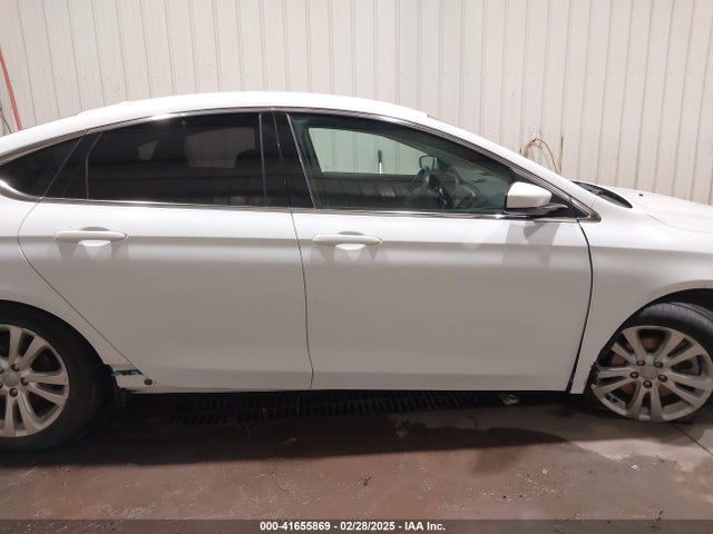 Chrysler 200 Limited 2015 1C3CCCAB1FN604050 Image 13