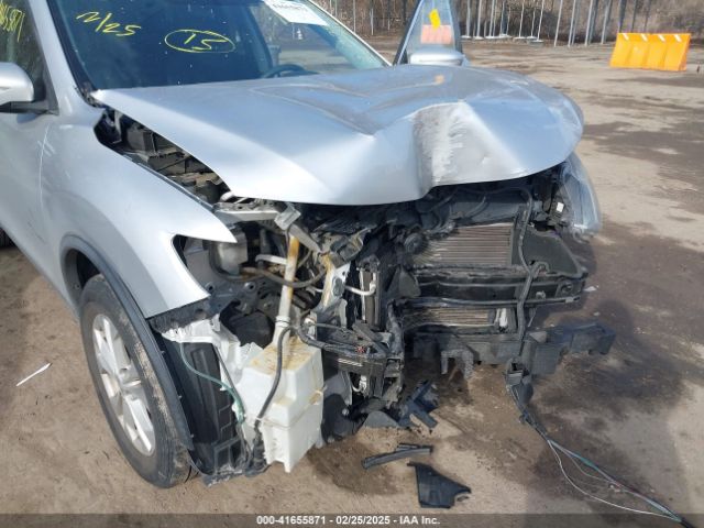 KNMAT2MT2FP575616 Nissan ROGUE SV