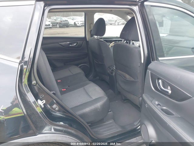 KNMAT2MV9HP527518 Nissan ROGUE SV