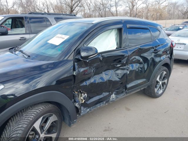 KM8J3CA23HU351353 Hyundai Tucson Sport
