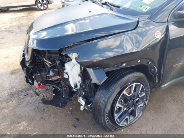 3C4NJDDBXKT671364 Jeep Compass Trailhawk 4x4