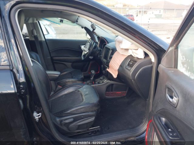 3C4NJDDBXKT671364 Jeep Compass Trailhawk 4x4