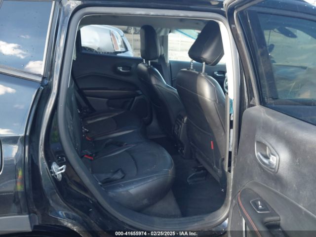 3C4NJDDBXKT671364 Jeep Compass Trailhawk 4x4