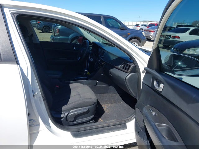 KIA Optima Lx 2016 KNAGT4L35G5101838 Image 5