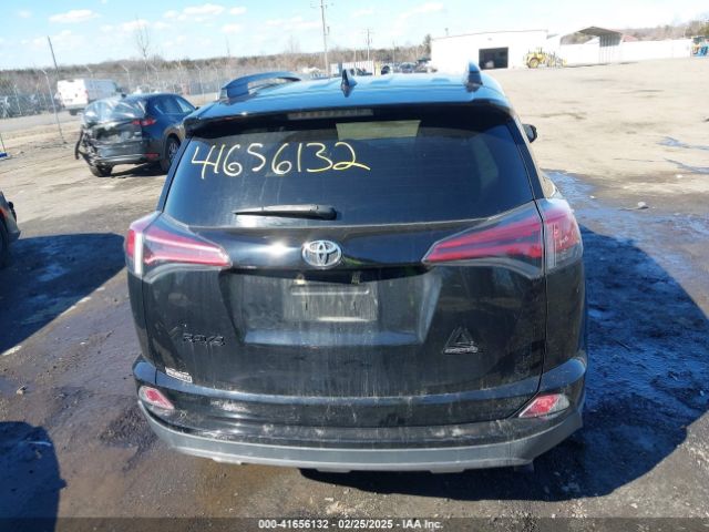 2T3RFREV3JW733705 Toyota Rav4 Adventure/xle