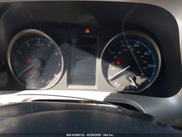 2T3RFREV3JW733705 Toyota Rav4 Adventure/xle
