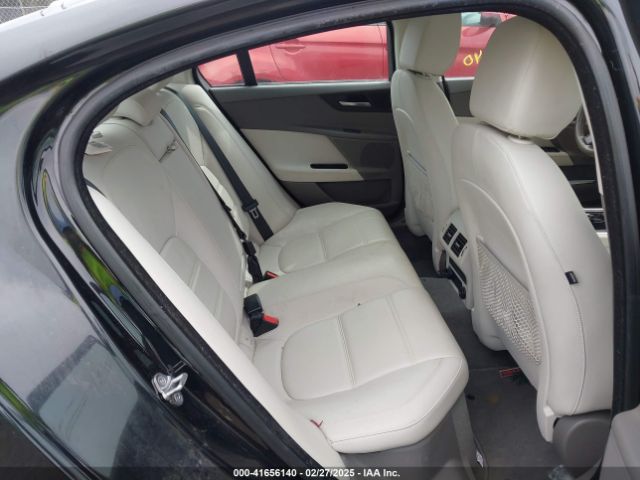 SAJAE4BG5HA963099 Jaguar Xe 25t Prestige