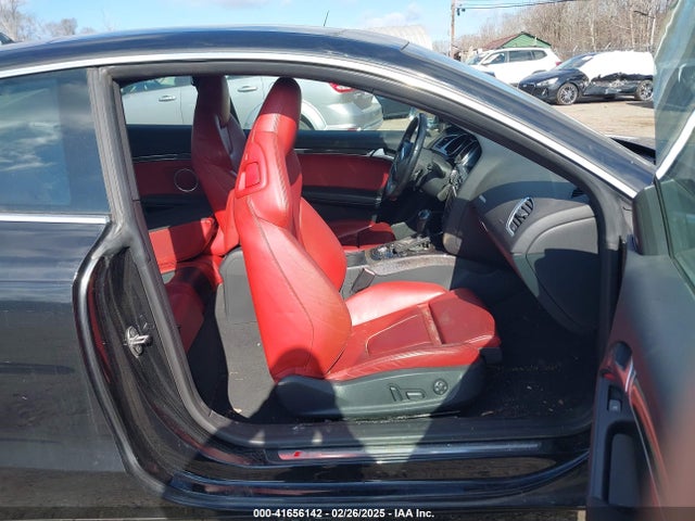 2010 AUDI S5 WAUVVAFR2AA052208 Photo 4