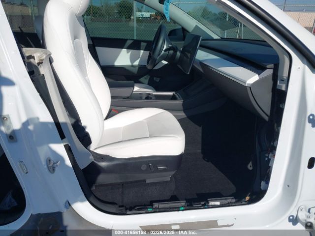 7SAYGDEE8NF422636 Tesla Model Y Long Range Dual Motor All-wheel Drive