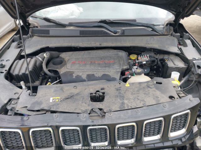 3C4NJDBB0JT484409 Jeep Compass Latitude 4x4