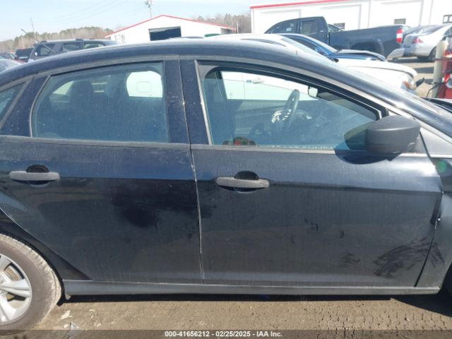 1FADP3E28HL274684 Ford FOCUS S