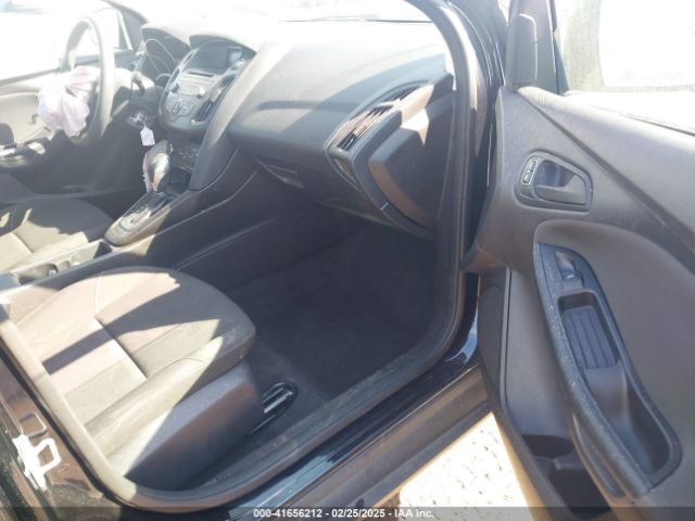 1FADP3E28HL274684 Ford FOCUS S
