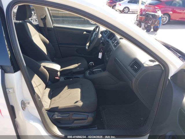 3VW267AJ9GM353722 Volkswagen Jetta 1.4t S