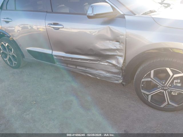 KNDCR3LE3P5093377 KIA Niro Ex Touring