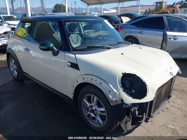 2013 MINI HARDTOP WMWSU3C57DT686240 Photo 0