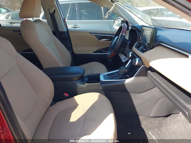 2T3W1RFV9NW186218 Toyota Rav4 Xle