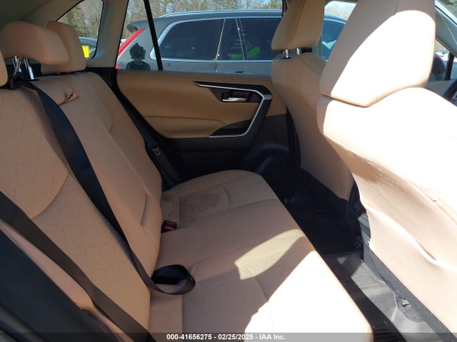 2T3W1RFV9NW186218 Toyota Rav4 Xle