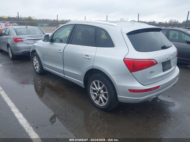 2011 AUDI Q5 WA1CFAFP6BA073676 Photo 2