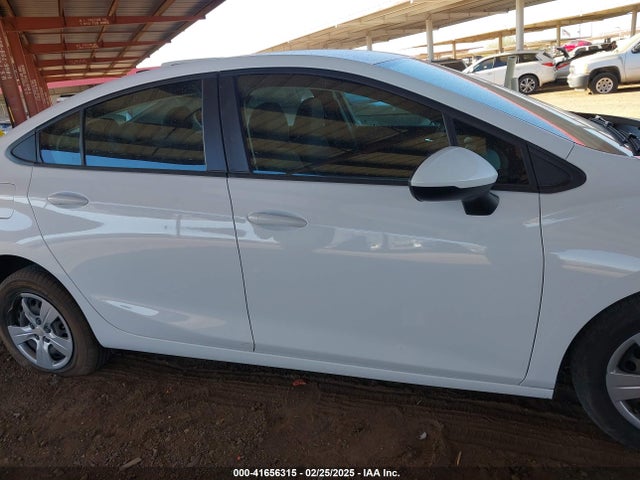 1G1BC5SM2J7149542 Chevrolet Cruze Ls Auto