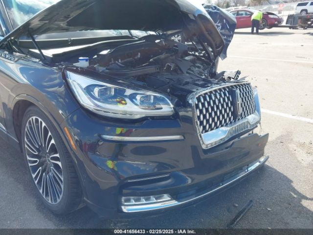 5LM5J9XC0NGL04007 Lincoln Aviator Black Label
