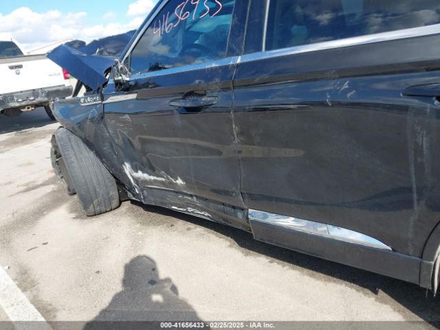 5LM5J9XC0NGL04007 Lincoln Aviator Black Label