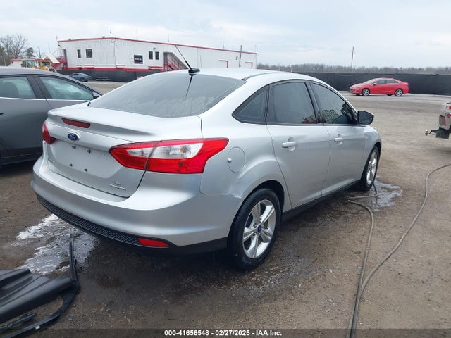 1FADP3F27EL275187 Ford FOCUS SE