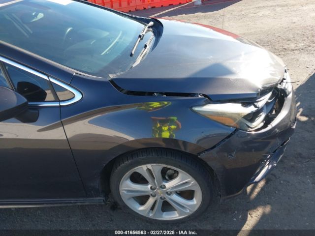 1G1BF5SM8H7111153 Chevrolet Cruze Premier Auto