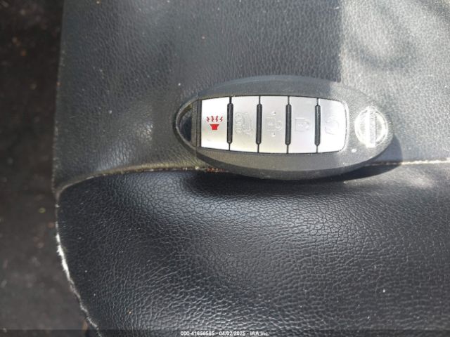 5N1DR2MN4KC627709 Nissan Pathfinder Sl