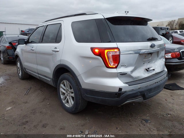 Ford EXPLORER XLT 2019 1FM5K8D85KGB25970 Image 3