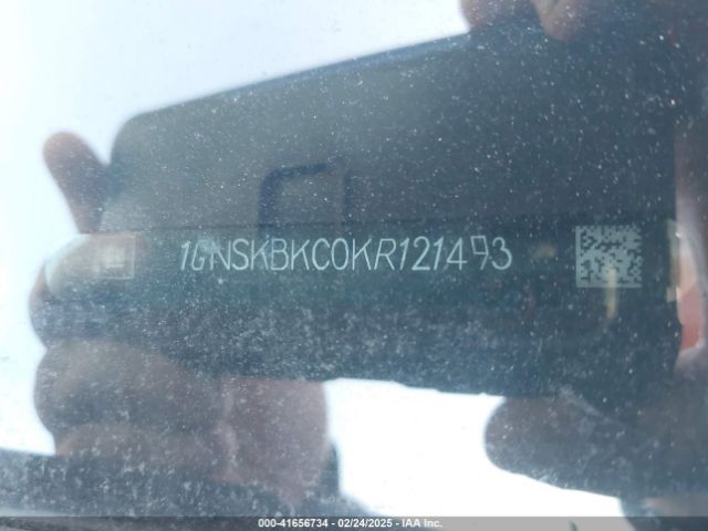 1GNSKBKC0KR121493 Chevrolet Tahoe Lt