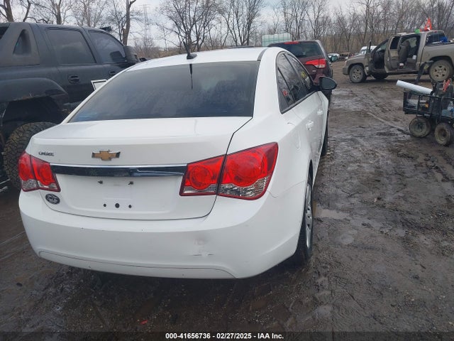 1G1PA5SH5E7446258 Chevrolet Cruze Ls Auto