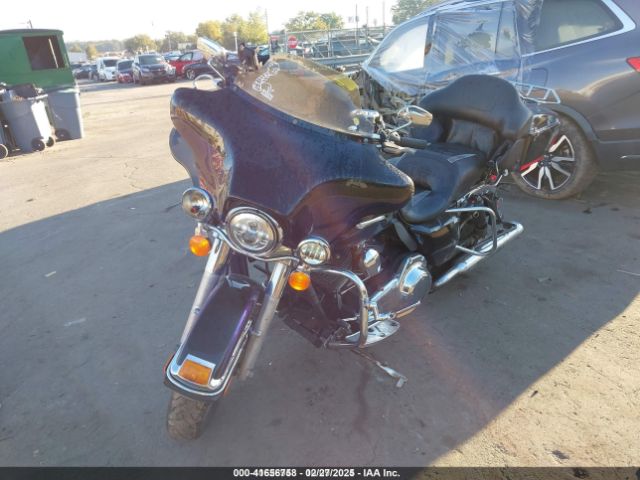 2010 HARLEY-DAVIDSON FLHTK 1HD1KEM1XAB672232 Photo 1