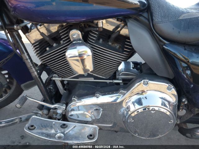 2010 HARLEY-DAVIDSON FLHTK 1HD1KEM1XAB672232 Photo 8