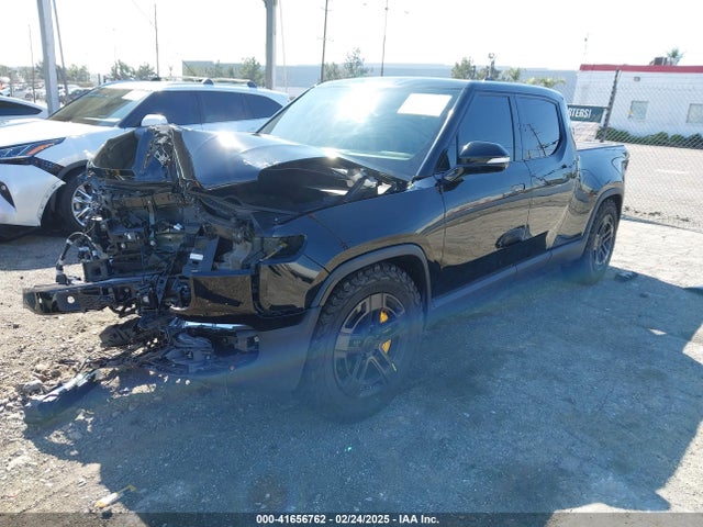 7FCTGAAL1NN010340 Rivian R1t Launch Edition