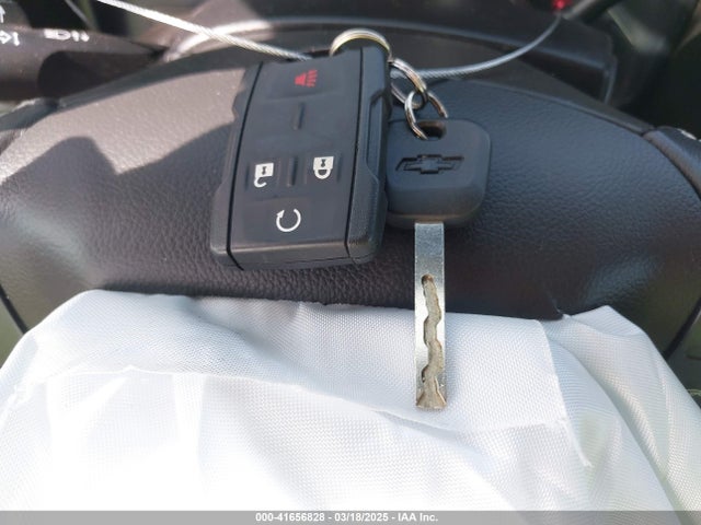 1GCVKREC8GZ300897 Chevrolet Silverado 1500 2lt