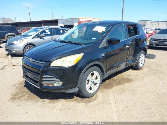 1FMCU9GX2GUA59753 Ford ESCAPE SE