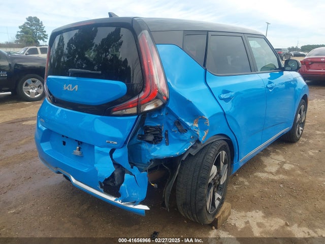KNDJ53AU7P7193970 KIA Soul Gt-line