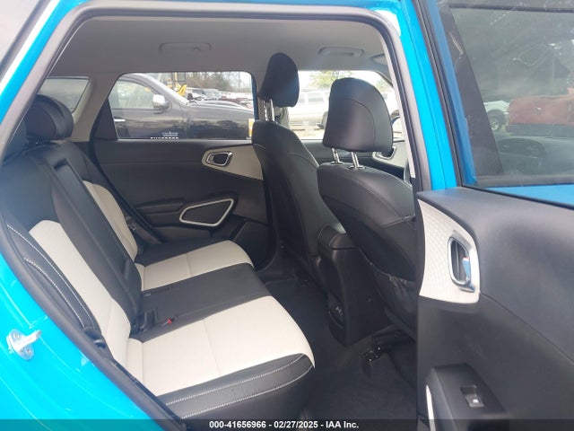 KNDJ53AU7P7193970 KIA Soul Gt-line