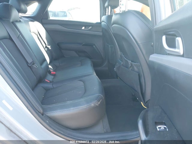 5XXG64J28NG133910 KIA K5 Gt-line