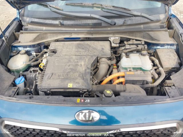 KNDCB3LC6J5114183 KIA NIRO LX