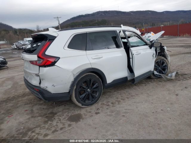 2023 HONDA CR-V 2HKRS6H93PH804751 Photo 3