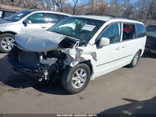 2010 CHRYSLER TOWN & COUNTRY 2A4RR5D10AR252975 Photo 1