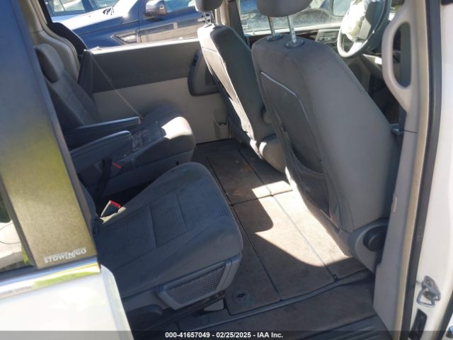 2010 CHRYSLER TOWN & COUNTRY 2A4RR5D10AR252975 Photo 7