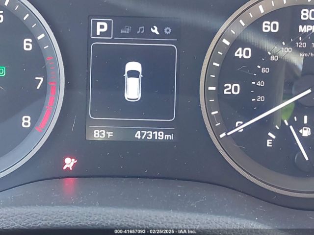 KM8J33A42GU238820 Hyundai TUCSON SE