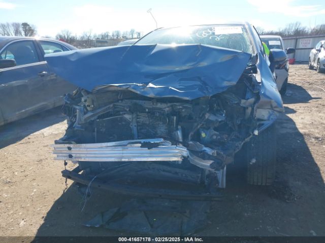 JTDEPRAE7LJ106069 Toyota COROLLA LE